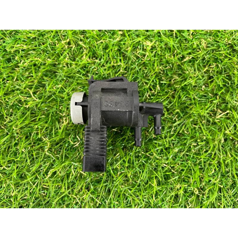 Вакуумный клапан (двигатель и элементы) Volkswagen Touareg II NF 2013 3.0 TDI 1K0906283A