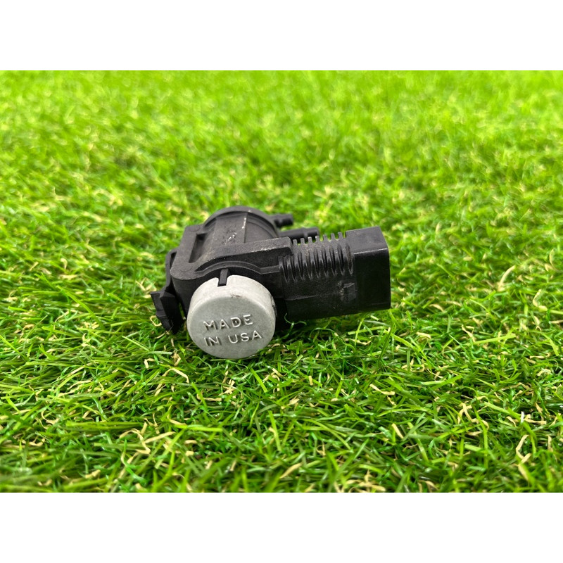 Вакуумный клапан (двигатель и элементы) Volkswagen Touareg II NF 2013 3.0 TDI 1K0906283A