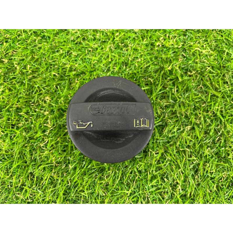 Крышка маслозаливной горловины (двигатель и элементы) Volkswagen Touareg II NF 2013 3.0 TDI 06C103485N