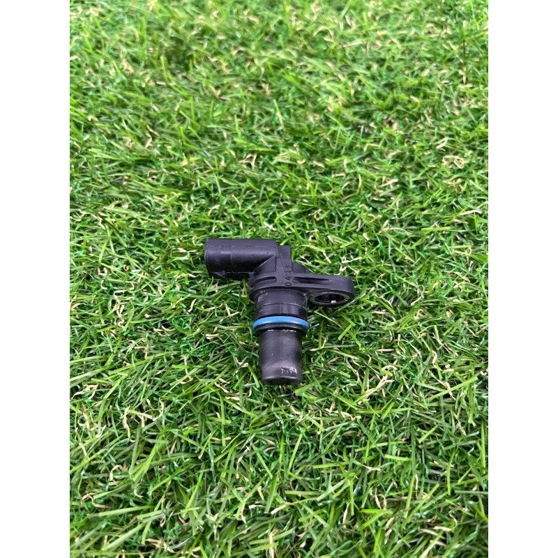 Датчик положения распредвала (электрика двигателя) Volkswagen Touareg II NF 2013 3.0 TDI 07L905163C