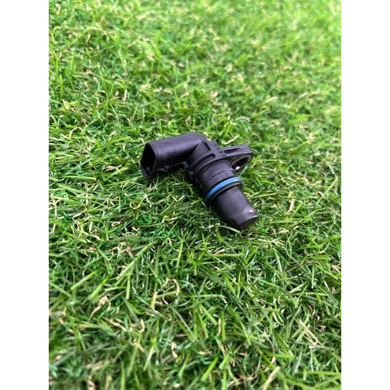 Датчик положения распредвала (электрика двигателя) Volkswagen Touareg II NF 2013 3.0 TDI 07L905163C