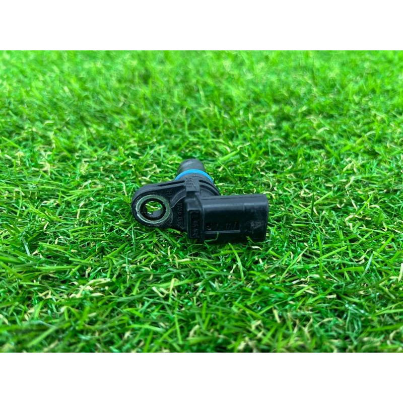 Датчик положения распредвала (электрика двигателя) Volkswagen Touareg II NF 2013 3.0 TDI 07L905163C