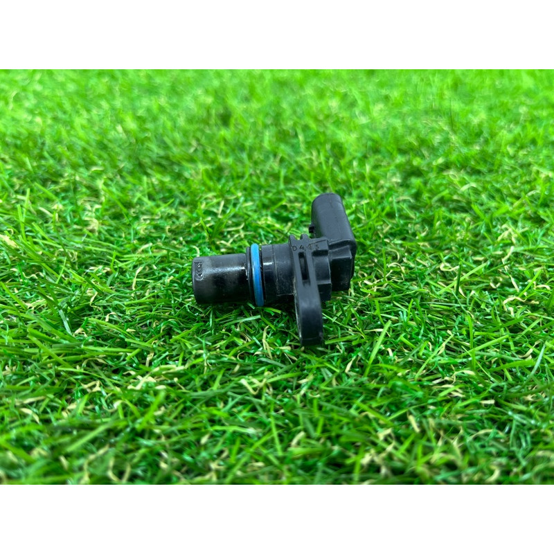 Датчик положения распредвала (электрика двигателя) Volkswagen Touareg II NF 2013 3.0 TDI 07L905163C