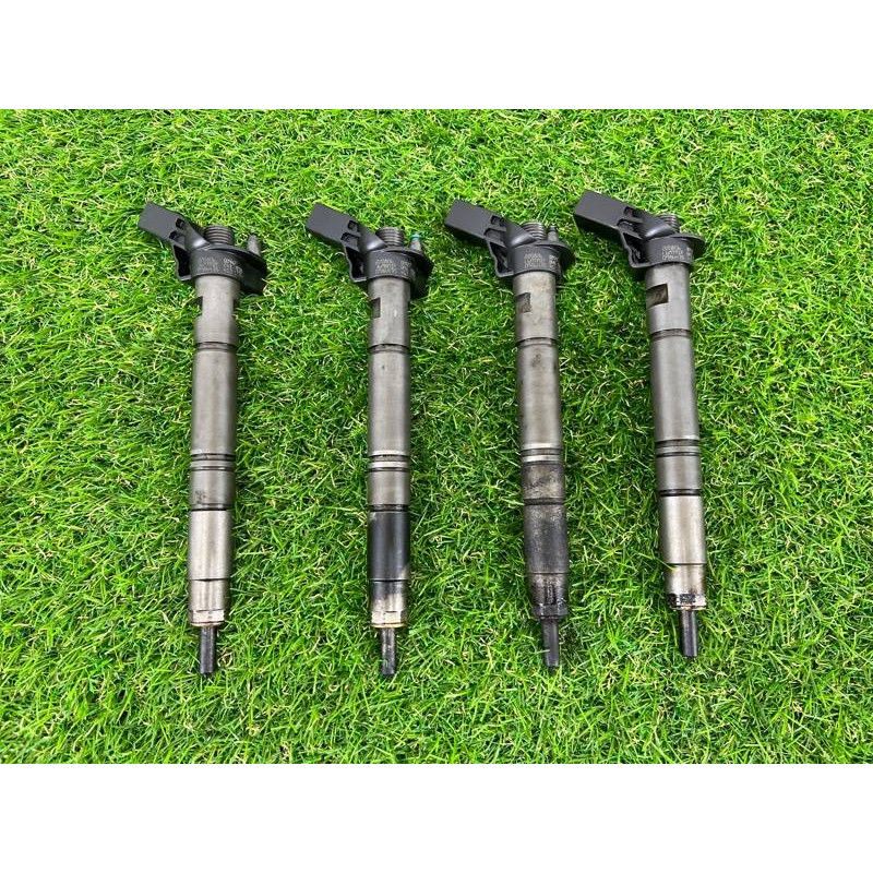 Форсунка топливная (топливная система) Volkswagen Touareg II NF 2013 3.0 TDI 059130277EJ