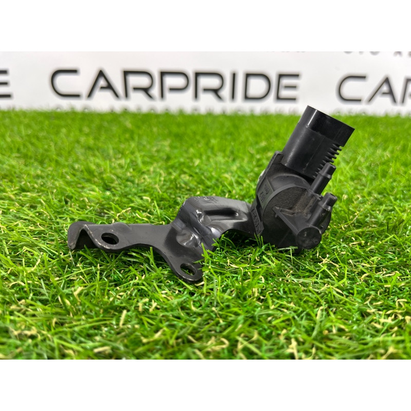 Вакуумный клапан (двигатель и элементы) Volkswagen Touareg II NF 2013 3.0 TDI 1K0906283A