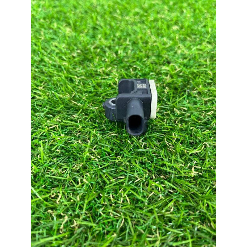 Датчик удара (электрика / датчики) Volkswagen Touareg II NF 2013 3.0 TDI 7P0959651