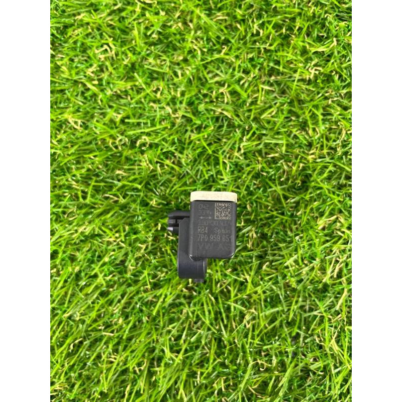 Датчик удара (электрика / датчики) Volkswagen Touareg II NF 2013 3.0 TDI 7P0959651