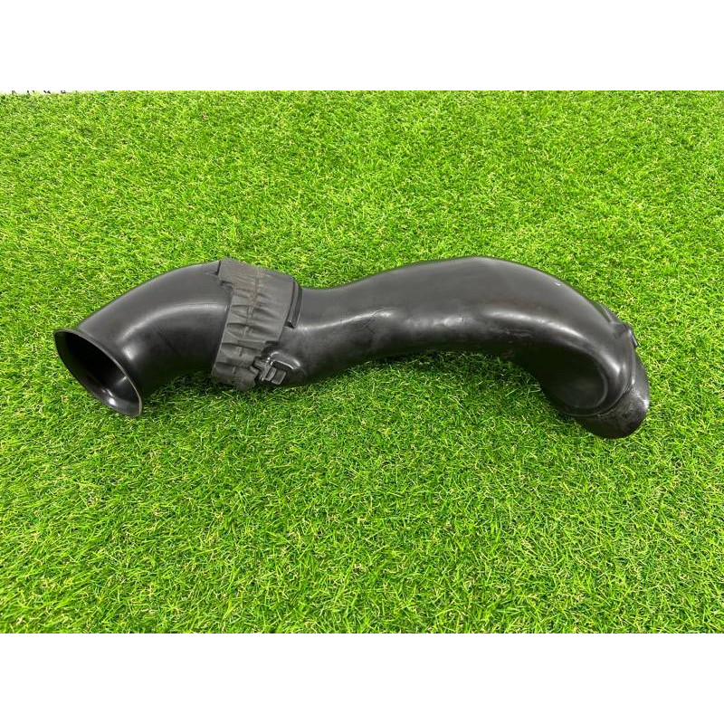 Патрубок воздушного фильтра (впускная система) Volkswagen Touareg II NF 2013 3.0 TDI 7P6129609A