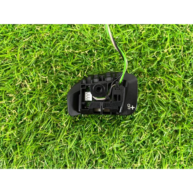 Кнопки руля (электрика / кнопки) Volkswagen Touareg II NF 2013 3.0 TDI 5K0951528YCR