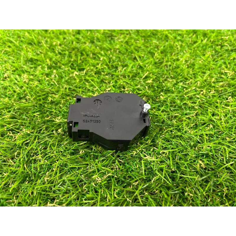 Блок управления рулевого колеса (электрика / блоки управления) Volkswagen Touareg II NF 2013 3.0 TDI 7P6959542A