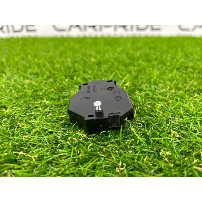 Блок управления рулевого колеса (электрика / блоки управления) Volkswagen Touareg II NF 2013 3.0 TDI 7P6959542A