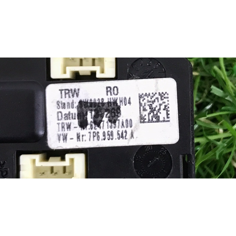 Блок управления рулевого колеса (электрика / блоки управления) Volkswagen Touareg II NF 2013 3.0 TDI 7P6959542A