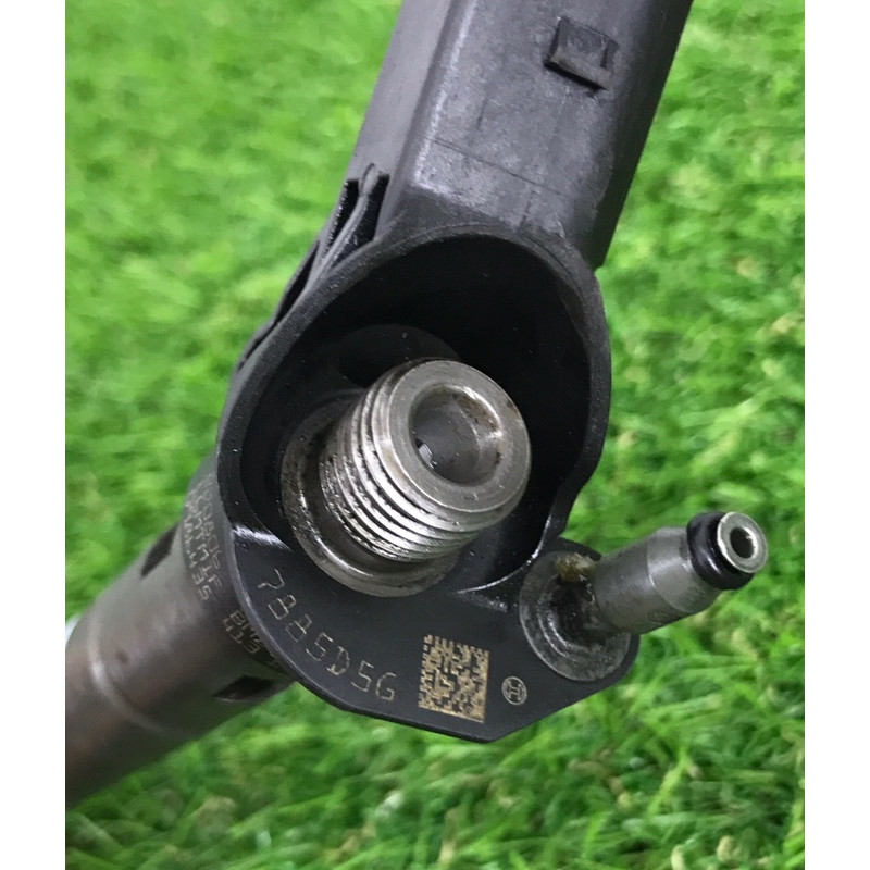 Форсунка топливная (топливная система) Volkswagen Touareg II NF 2013 3.0 TDI 059130277EJ