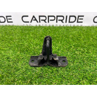 Замок капота