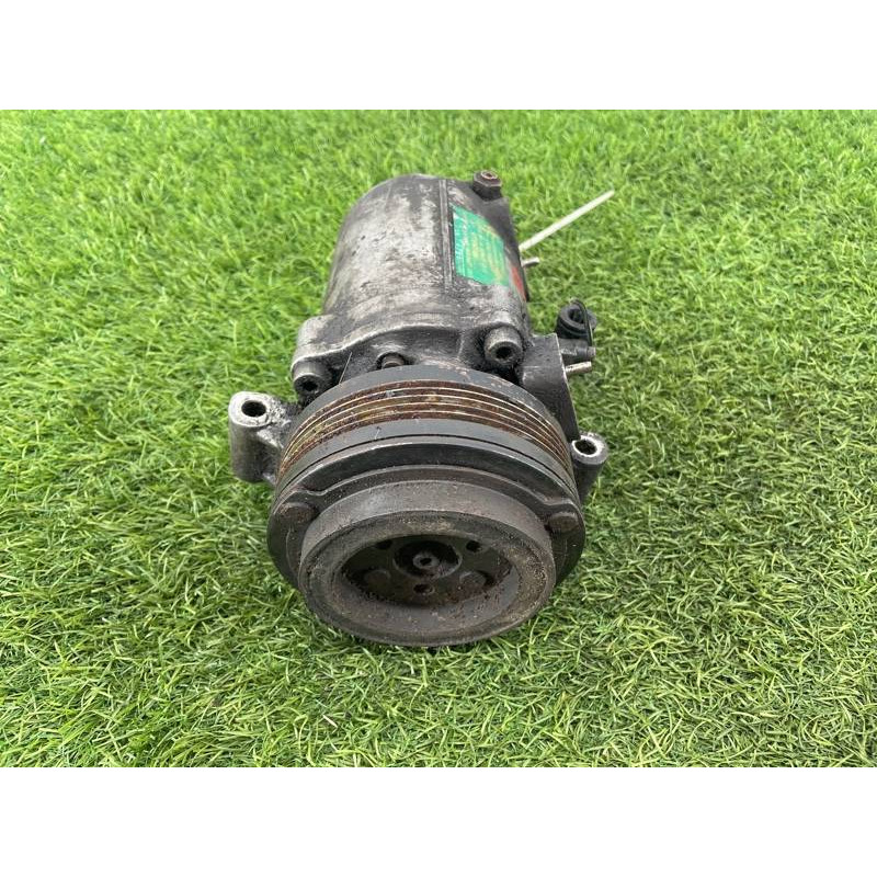 Компрессор кондиционера (отопление и кондиционирование) BMW 3-series E46 64528375319