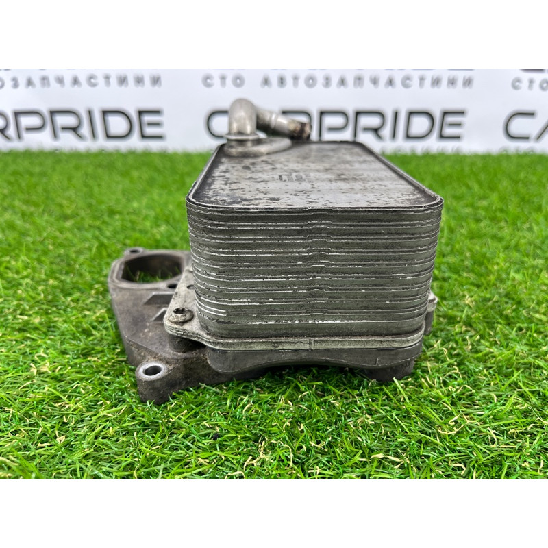 Теплообменник масляного фильтра (двигатель и элементы) Volkswagen Touareg II NF 2013 3.0 TDI 059117021R