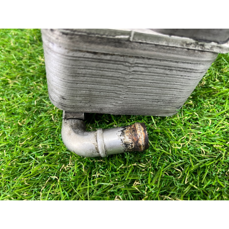 Теплообменник масляного фильтра (двигатель и элементы) Volkswagen Touareg II NF 2013 3.0 TDI 059117021R