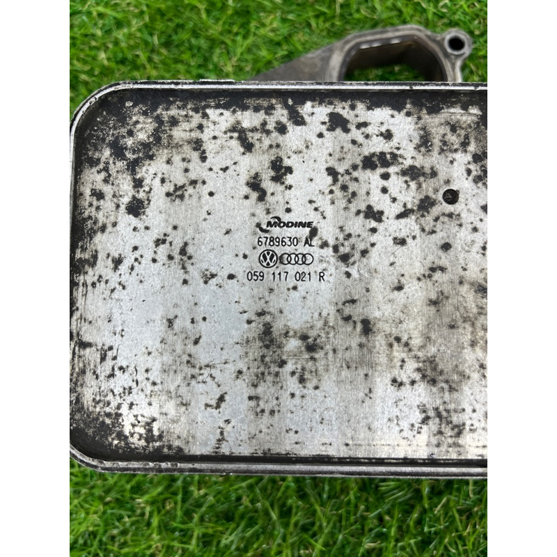 Теплообменник масляного фильтра (двигатель и элементы) Volkswagen Touareg II NF 2013 3.0 TDI 059117021R