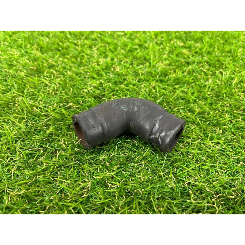 Патрубок (система охлаждения) Volkswagen Touareg II NF 2013 3.0 TDI 059121625C