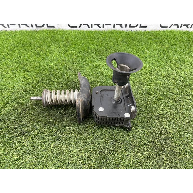 Крепление запасного колеса (кузов и элементы) Toyota Sequoia XK60 519000C040