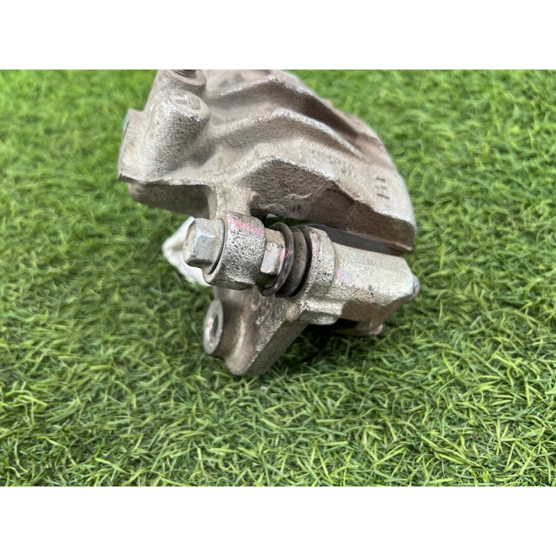 Суппорт тормозной (тормозная система) Hyundai Sonata LF 58230C2100