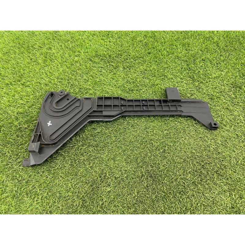 Кронштейн расширительного бачка (кузов и элементы) BMW 3-series E46 M43b18 17111436250