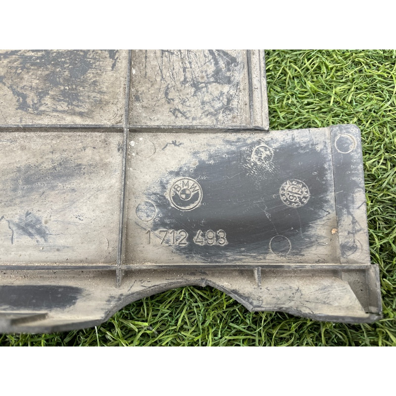 Рамка радиатора (кузов и элементы) BMW 5-series E34 1993 M20b25 17111712493