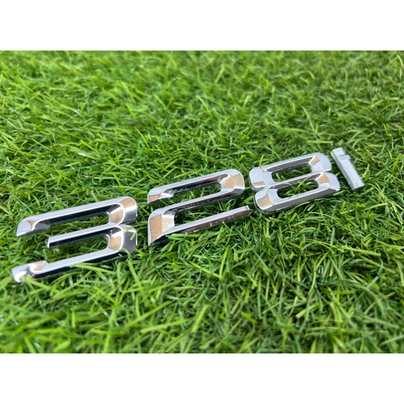 Эмблема (кузов и элементы) BMW 3-series E93 2010 3.0 N52 51147183147