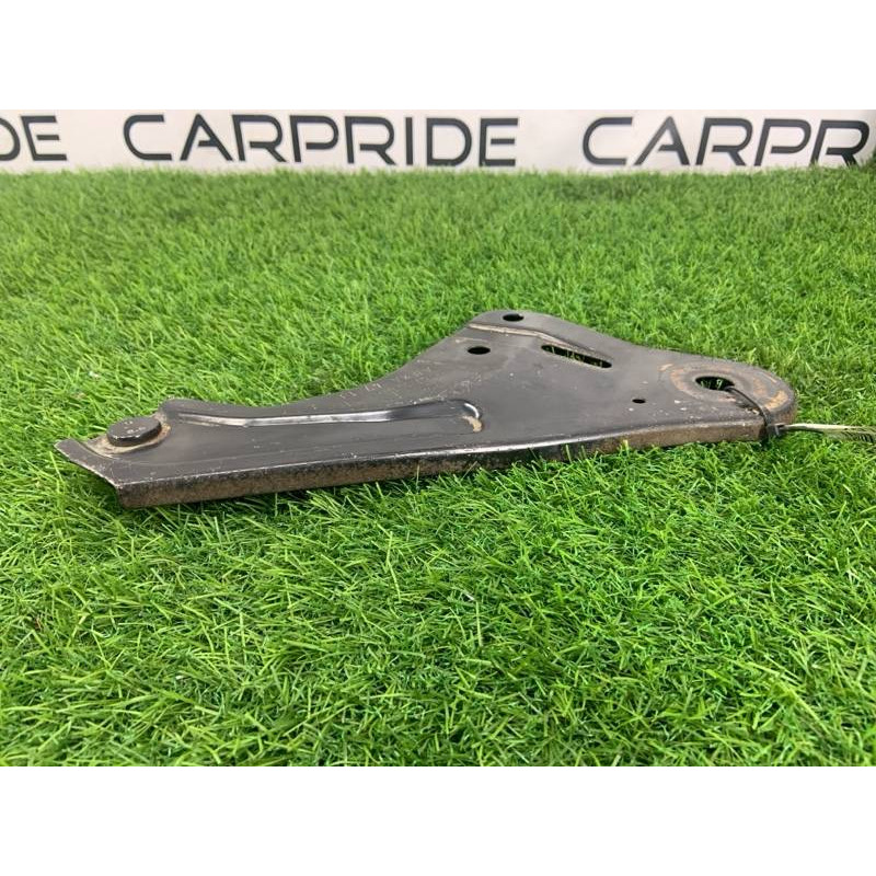 Кронштейн (двигатель и элементы) FORD Focus MK3 2015 2.0 av61101a81af