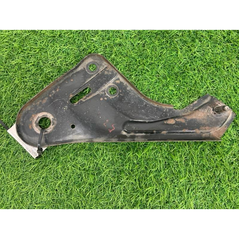 Кронштейн (двигатель и элементы) FORD Focus MK3 2015 2.0 av61101a81af