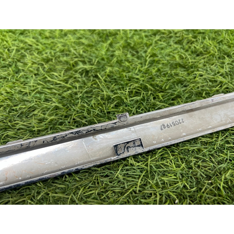 Молдинг бампера (кузов и элементы) BMW 7-series E32 51121908075