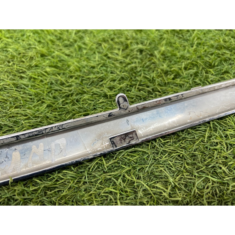 Молдинг бампера (кузов и элементы) BMW 7-series E32 51121908075