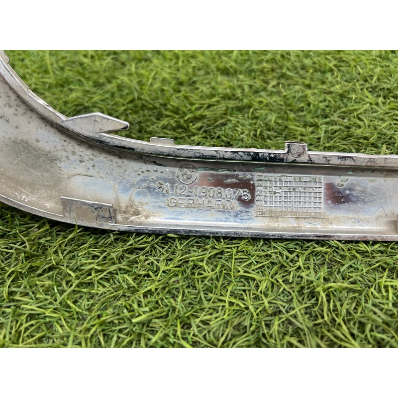 Молдинг бампера (кузов и элементы) BMW 7-series E32 51121908075