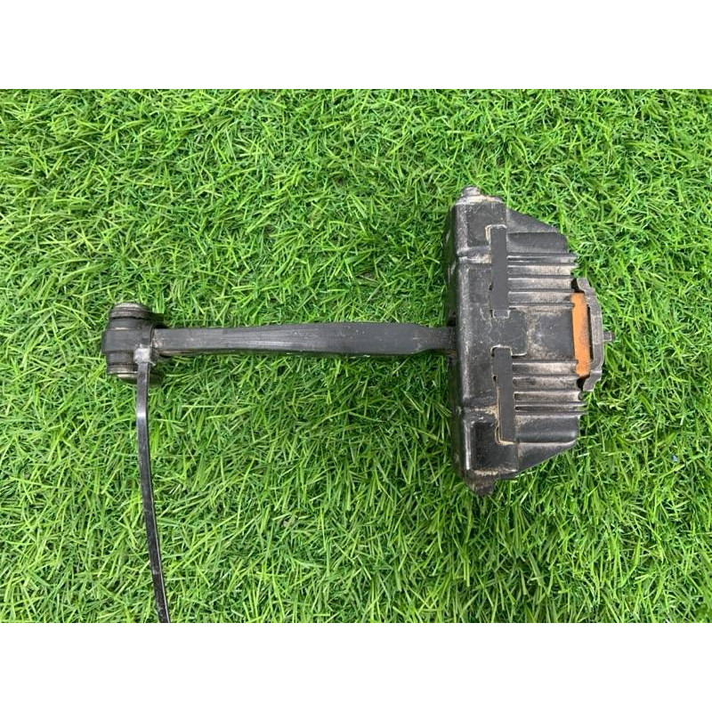 Обмежувач дверей (кузов і елементи) BMW 5-series E60 2005 N52B25 51227033612