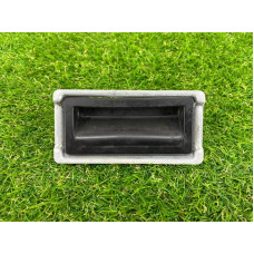 Кнопка открывания крышки багажника