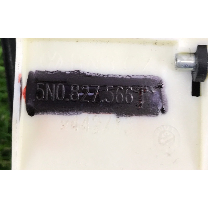 Кнопка открывания крышки багажника (электрика / кнопки) Volkswagen Touareg II NF 2013 3.0 TDI 5N0827566T