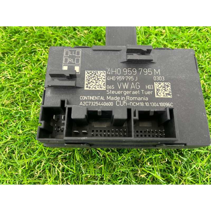 Блок управления дверьми (электрика / блоки управления) Volkswagen Touareg II NF 2013 3.0 TDI 4H0959795M