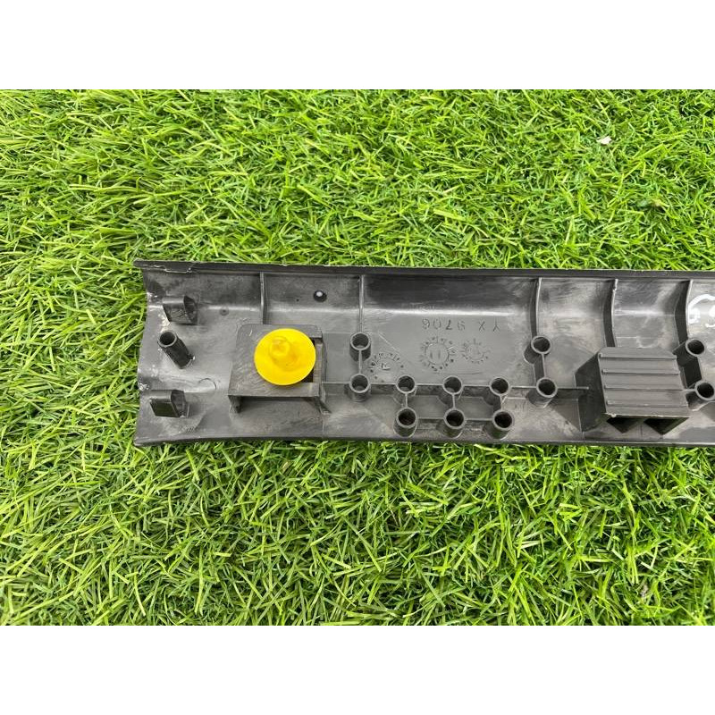 Накладка на порог (кузов и элементы) FORD Focus MK3 2014 2.0 CV6Z5413209AB