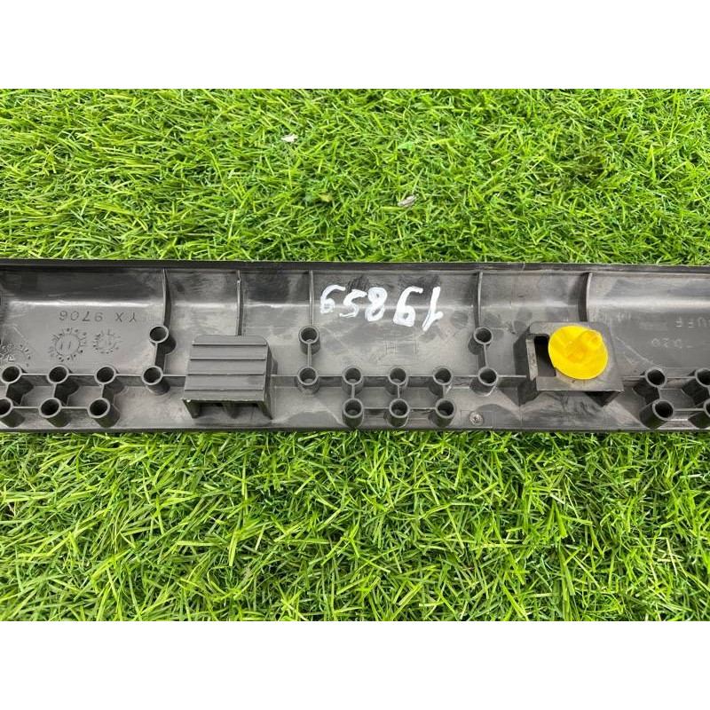 Накладка на порог (кузов и элементы) FORD Focus MK3 2014 2.0 CV6Z5413209AB