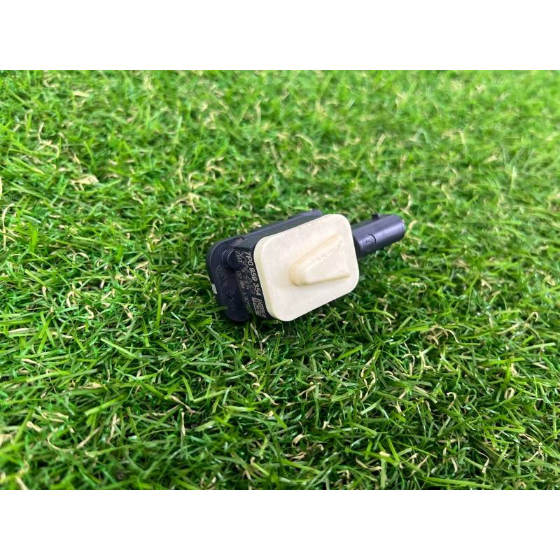 Датчик удара (электрика / датчики) Volkswagen Touareg II NF 2013 3.0 TDI 7P0959354