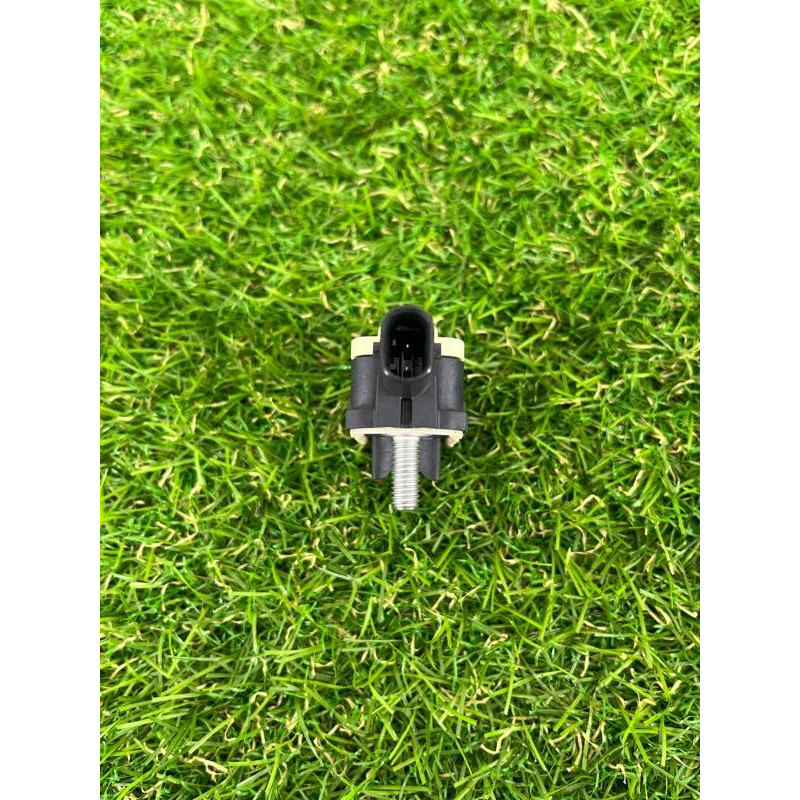 Датчик удара (электрика / датчики) Volkswagen Touareg II NF 2013 3.0 TDI 7P0959354