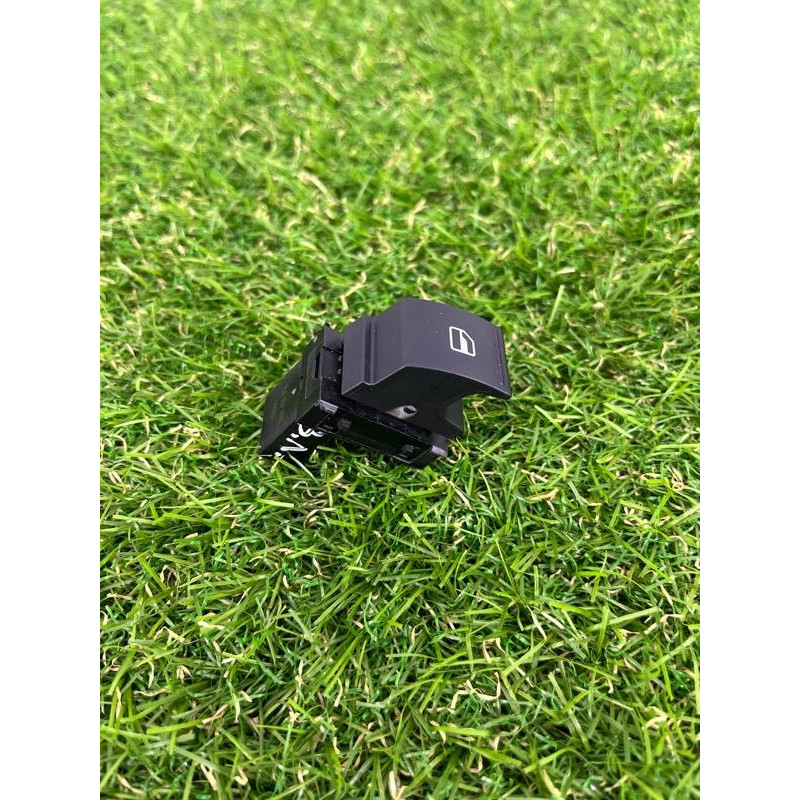 Кнопка стеклоподъемника (электрика / кнопки) Volkswagen Touareg II NF 2013 3.0 TDI 7L6959855C3X1