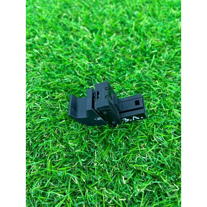 Кнопка стеклоподъемника (электрика / кнопки) Volkswagen Touareg II NF 2013 3.0 TDI 7L6959855C3X1