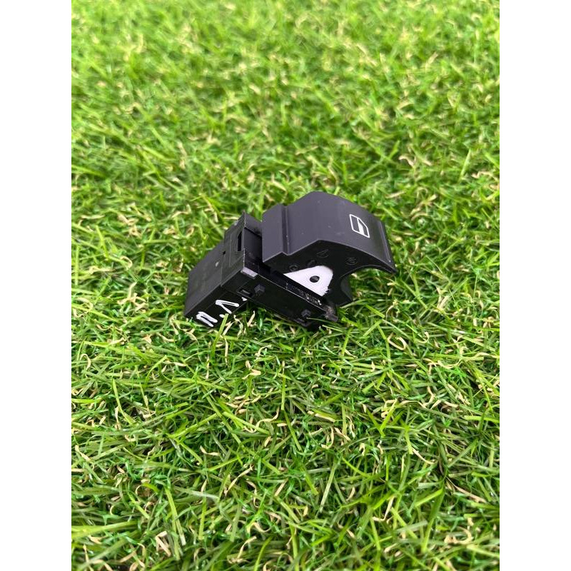 Кнопка стеклоподъемника (электрика / кнопки) Volkswagen Touareg II NF 2013 3.0 TDI 7L6959855B3X1