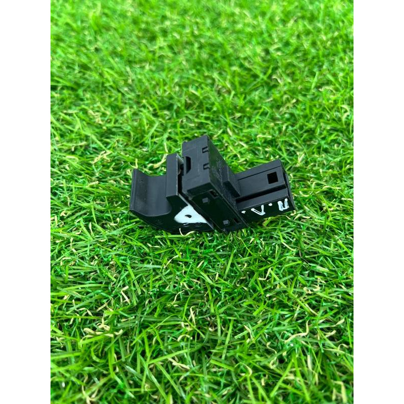 Кнопка стеклоподъемника (электрика / кнопки) Volkswagen Touareg II NF 2013 3.0 TDI 7L6959855B3X1