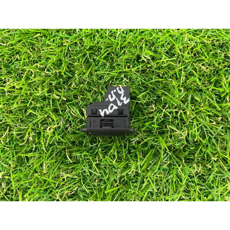 Кнопка отключения сигнализации (электрика / кнопки) Volkswagen Touareg II NF 2013 3.0 TDI 7P6962109