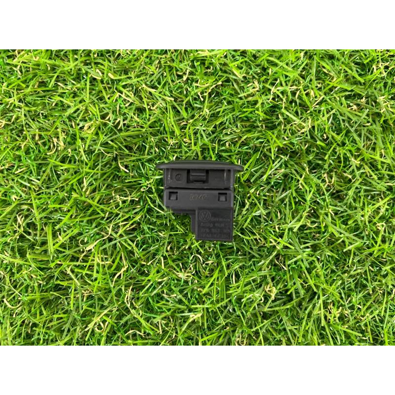 Кнопка отключения сигнализации (электрика / кнопки) Volkswagen Touareg II NF 2013 3.0 TDI 7P6962109