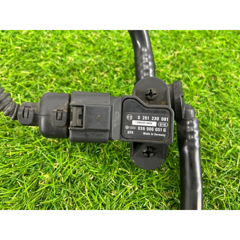 Трубка вакуумного підсилювача гальм (гальмівна система) Volkswagen Touareg II NF 2013 3.0 TDI 7P0611932AG