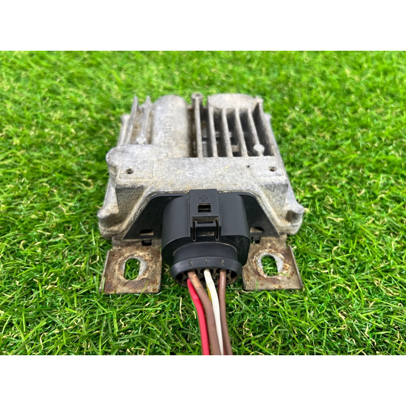 Блок управления топливным насосом (электрика / блоки управления) Volkswagen Touareg II NF 2013 3.0 TDI 7P0906093B