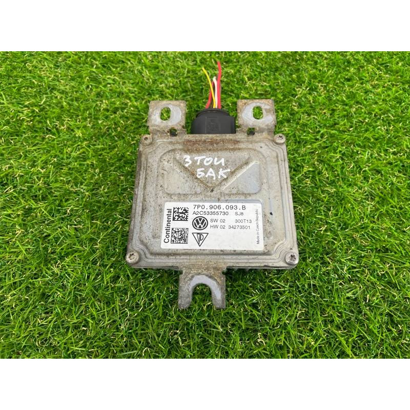 Блок управления топливным насосом (электрика / блоки управления) Volkswagen Touareg II NF 2013 3.0 TDI 7P0906093B